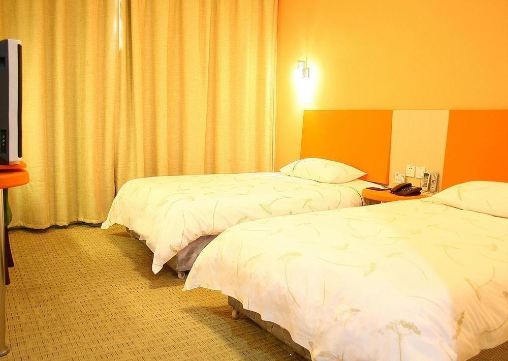 Motel 168 Shanghai Changping Road Branch Exteriör bild