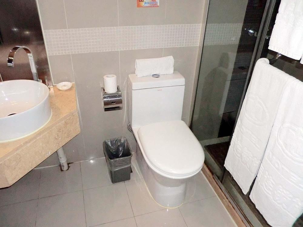 Motel 168 Shanghai Changping Road Branch Exteriör bild