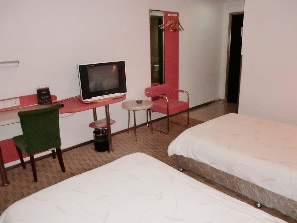 Motel 168 Shanghai Changping Road Branch Exteriör bild