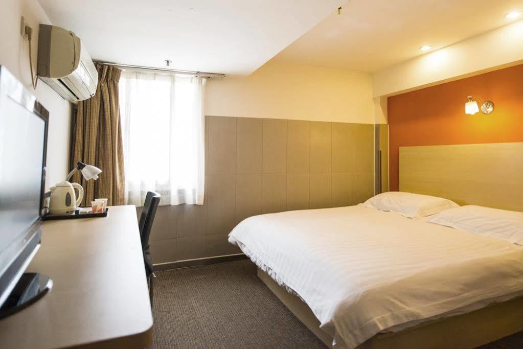Motel 168 Shanghai Changping Road Branch Exteriör bild