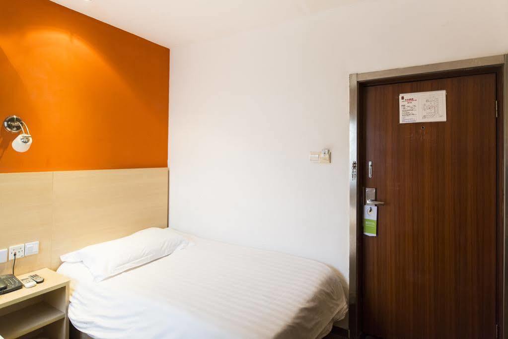 Motel 168 Shanghai Changping Road Branch Exteriör bild